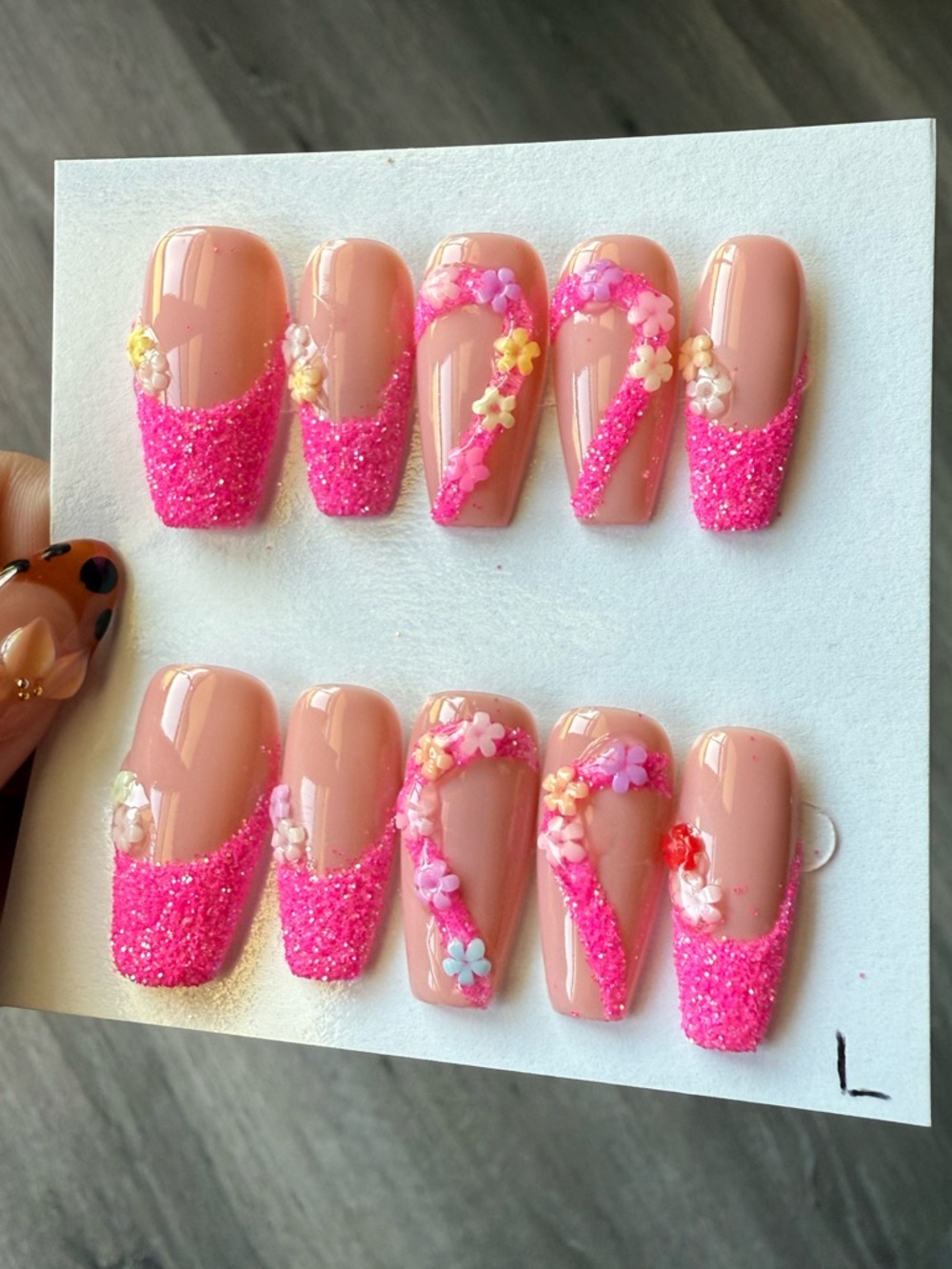 Pink Glitter French Tip Press-On Nails with 3D Floral Accents - Picture 2 of 2